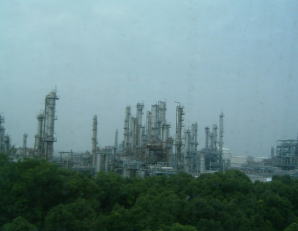 徳山のコンビナート群